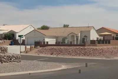 Image de Prime Location, Great Amenities, Quiet - Close to Laughlin and Colorado River