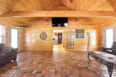 Image de Cozy 2-bedroom cabin in charming Liberty Ms with Starlink Wifi