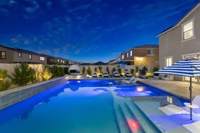 Image de *New Coachella Chill 6br Massive Pool and Hot Tub