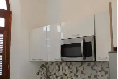 Image de Spacious 1bd with Balcony view 101s3b