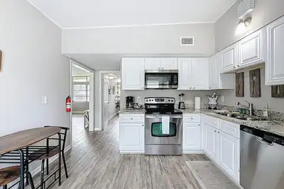 Image de Near River | Pet Friendly | Large Corner Lot