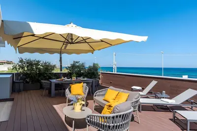 Image de Appartement \"Luxury Terrazza\" avec vue sur la mer, Wi-Fi et climatisation