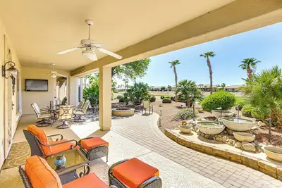 Image de On-Site Golf & Pool Access: Sun City West Getaway!