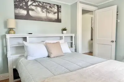 Image de Wildwood Cottage at Gallagher's Travels