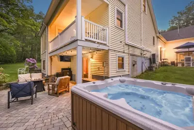 Image de 3br w/ Hot Tub + Arcade Games | Near Lake & Slopes