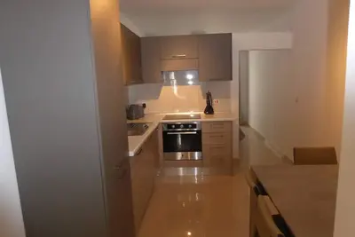 Image de Appartement au rez-de-chaussée avec vue sur la mer – accessible aux fauteuils ro