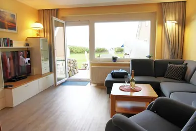 Image de Stylishly furnished apartment on two levels in a direct beach location