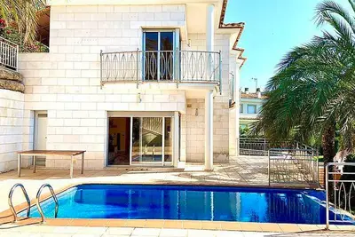 Image de Villa offering luxury and comfort with ocean views