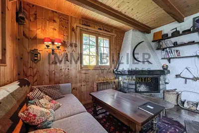 Image de Situé à proximité immédiate des pistes et du funiculaire, chalet authentique et chaleureux avec 3 ch