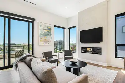 Image de New Construction: Luxury Downtown Holland Condo – Walk to Everything