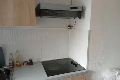 Image de Appartement chambre salon cuisine équipée en plein centre ville vous avez tout.