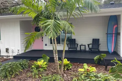 Image de Peaceful retreat amongst the beauty of mature oak hammocks. Your nature escape!