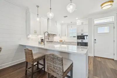 Image de Book a Fall Stay! Gulf Front Townhome! St. Joe Beach! Boardwalk to the Beach! Firepit! Dog Friendly!