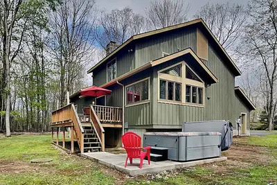 Image de White Horse Lodge | Hot Tub, Fire Pit, Boat Slip