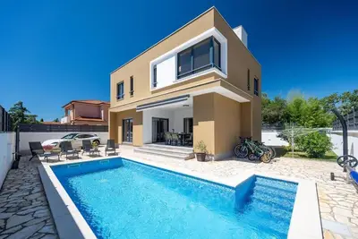 Image de Maison de vacances Pula pour 1 - 8 personnes avec 3 chambres Ă coucher - Maison de vacances