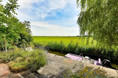 Image de Sunny detached house 10 minutes from Amsterdam on beautiful nature reserve.