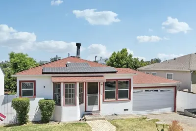 Image de Charming 2-bedroom house with Ac, Cozy Retreat with Mountain View