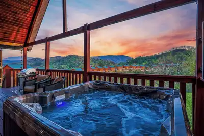 Image de Beautiful Views, Spacious, Hot Tub, Easy Access Roads, & Free Attractions!