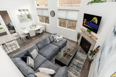 Image de Paradise in the Pines+5bedrm+gamrm+firepit+hammock