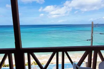 Image de Charming 2-bed apartment in fabulous Sand Street with WiFi, Ac. Ocean Waves #4