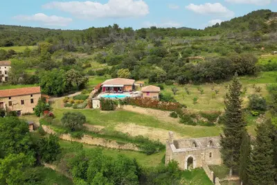 Image de Maison en pleine nature, cadre exceptionnel superbe vue, calme absolu.
