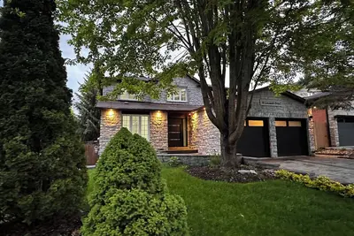 Image de Luxury & Spacious 5br Modern Villa | Stylish Stay Near Toronto