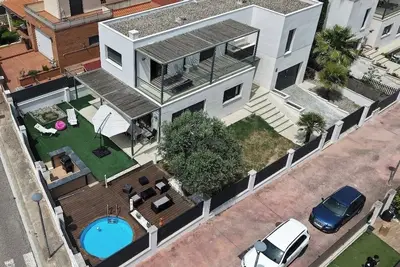 Image de Villa Serenità by Prolocal ideal for families, sea and services nearby.