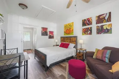 Image de Quiet & Comfy 1br House – 13 Minutes to Lsu Campus