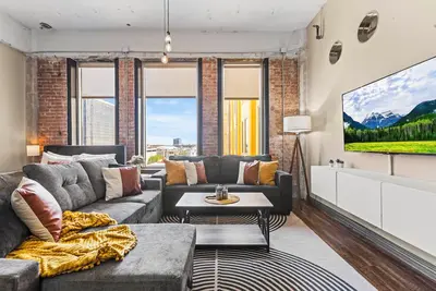 Image de Heart of Downtown Dallas: 2br 2ba Getaway