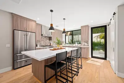 Image de New Listing! Pacific Paradise: Stunning Oceanview Home in Downtown Dana Point