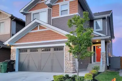 Image de Private 1br Basement Suite | Full Kitchen, Sofa Bed, Near Wem