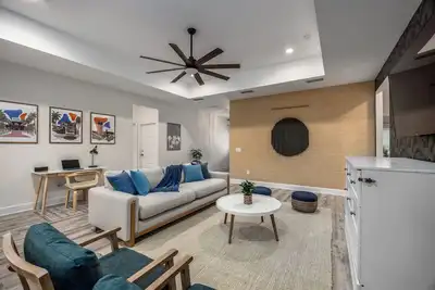 Image de 4bd Near Parks & Uni - Games w/ Arcade & Pingpong
