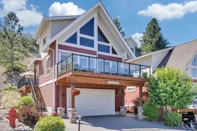 Image de Lake View 2 Bedroom Cottage with Hot Tub  and  Pet Friendly!