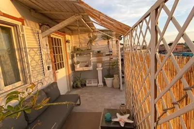 Image de Cozy apartment near the airport, with pets allowed