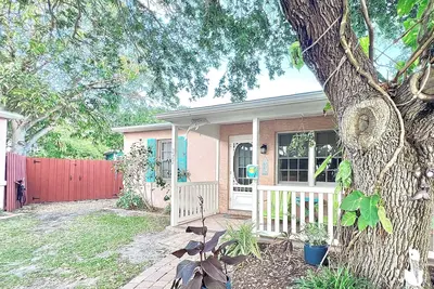 Image de Coastal Cottage 227 - Walk to Beach, King Bed