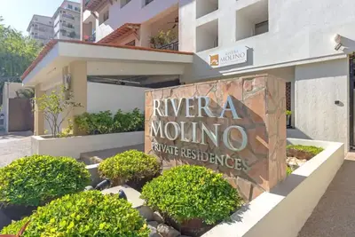 Image de 3bd/3bath penthouse condo in Rivera Molino 1 block from the Beach & malecon