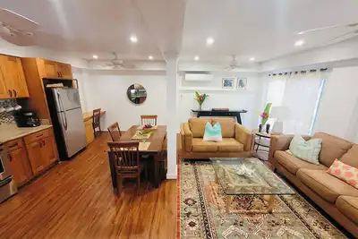 Image de *Beachside Suite* Spacious 3br, 2ba Apartment with Kitchen* Ac* Patio* Bbq*