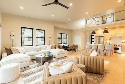 Image de New and Fun in Deer Valley East Village