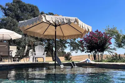 Image de Established Vacation Rental New to Vrbo   Wine Country Cottage, Couples Retreat