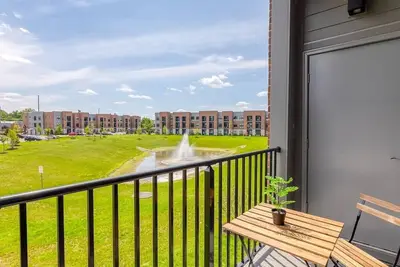 Image de Spacious 2br/2ba | Gym & Pool