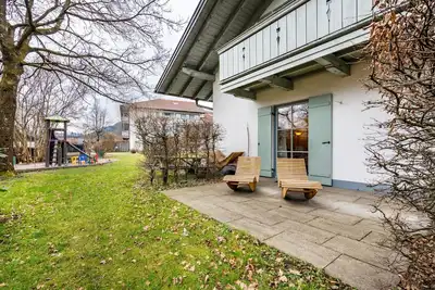 Image de Appartement de vacances 'BrĂĽnnstein-Zimmer 18' avec vue sur la montagne, jardin commun et Wi-Fi