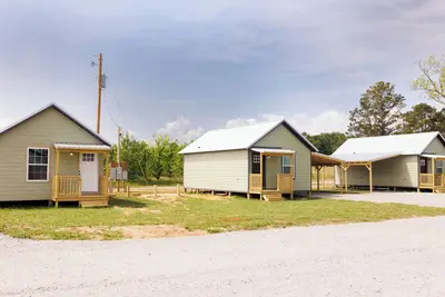 Image de Buck Hill Cabins #2-Lake Eufaula Covered Boat Storage