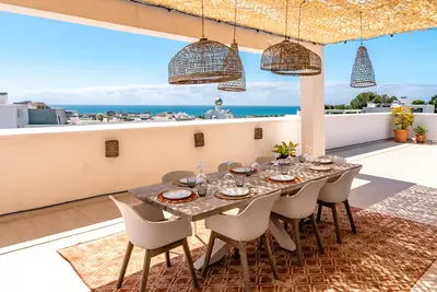 Image de Appartement \"Vanian Gardens\" avec vue sur la mer, Wi-Fi et climatisation