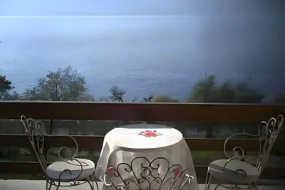 Image de Maison de vacances 'Miralago' avec vue sur le lac, terrasse privée et Wi-Fi