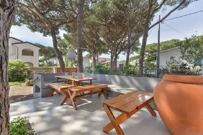Image de Maison de vacances 'Montecristo' avec terrasse privée, Wi-Fi et climatisation