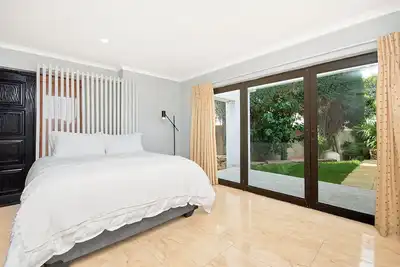 Image de Cosy, Private Johannesburg Getaway Near Gold Reef City, Fnb Stadium and Nasrec.