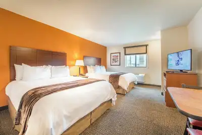 Image de Relaxing North Aurora Stay | Pet-Friendly, Kitchen & Free Parking