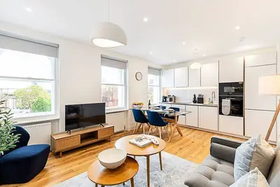 Image de Upscale & Serene Getaway - Prime Chelsea Location!