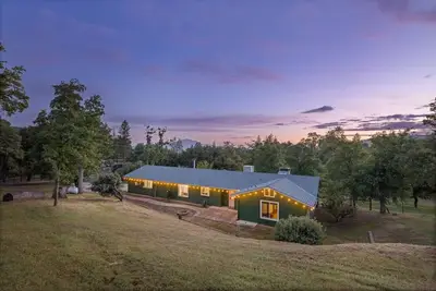 Image de Green Meadows at Sky Ranch, 15 miles from Yosemite