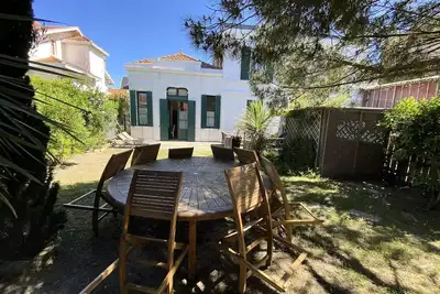 Image de 155 - Charmante gemĂĽtliche Wohnung mit Garten im Herzen von Soulac-sur-Mer